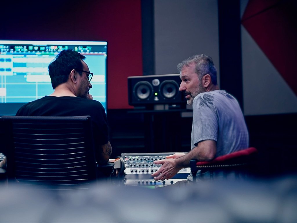 Mastering-Studio-3-Faders-carrousel-02