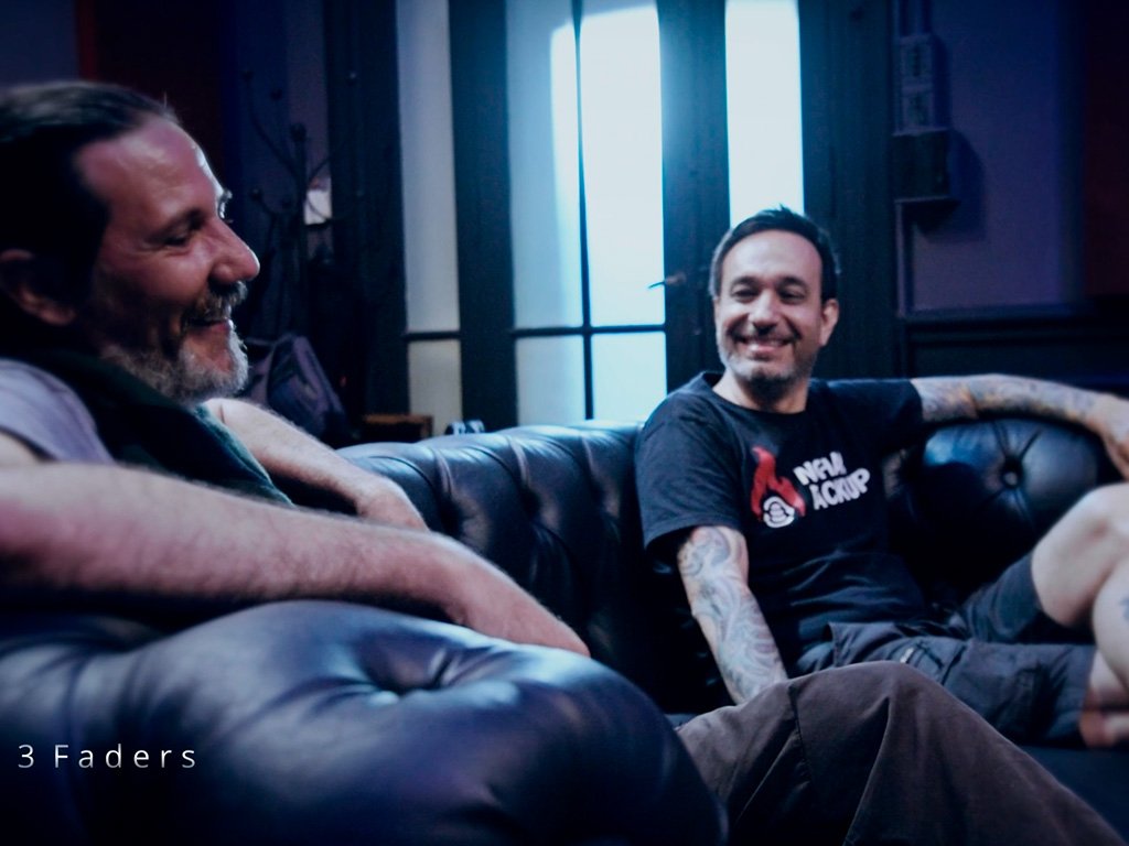 Mastering-Studio-3-Faders-carrousel-03