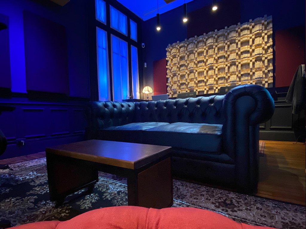 Mastering-Studio-3-Faders-carrousel-07